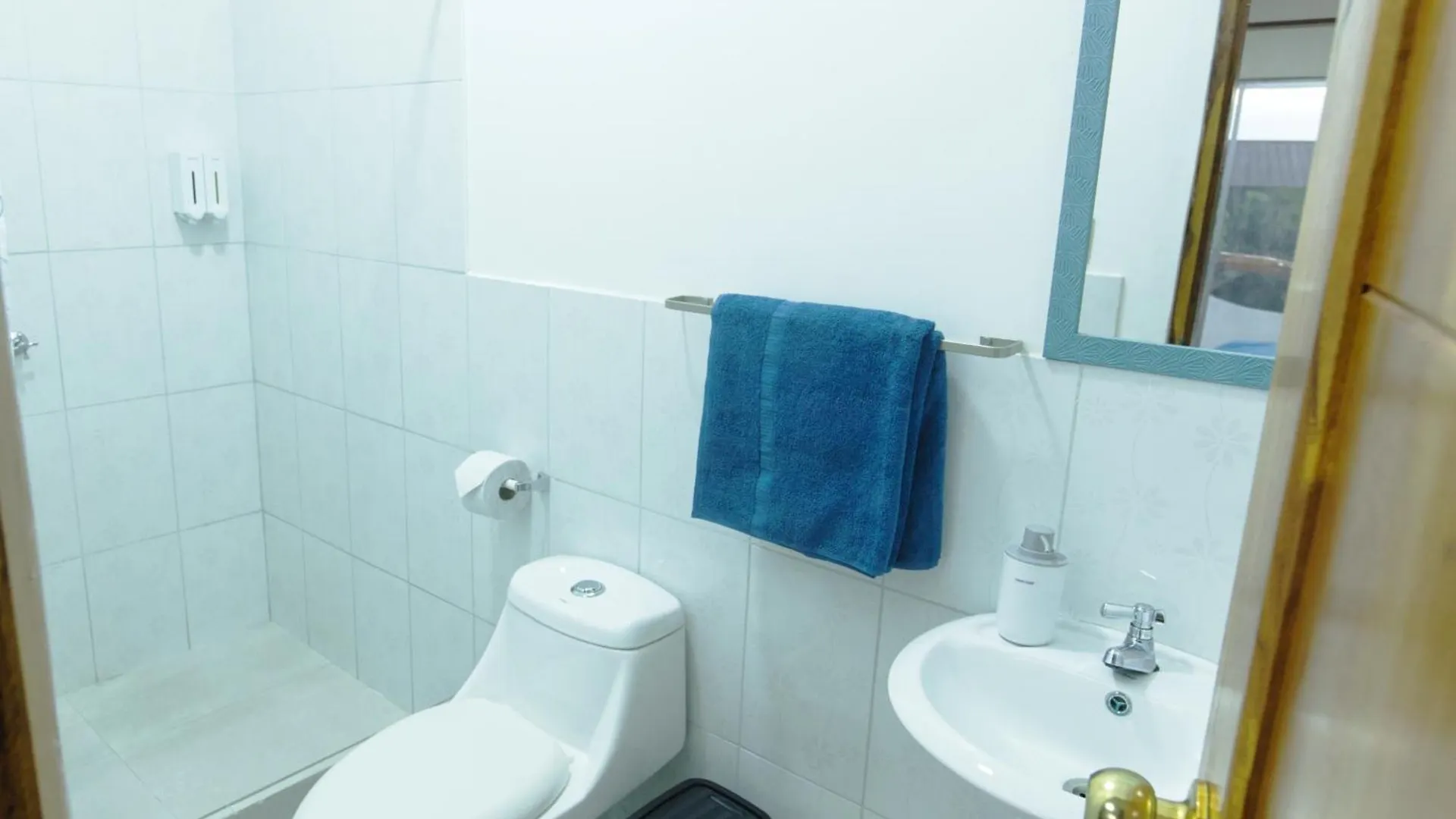 Apartment Suite Tierra, Reconnect With Your Roots Puerto Baquerizo Moreno Ecuador
